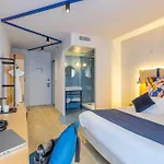 Urban & - Bw Signature Collection Hotel