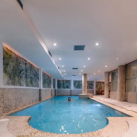 Urban & - Bw Signature Collection 3*