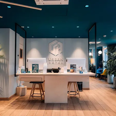 Urban & - Bw Signature Collection 3*