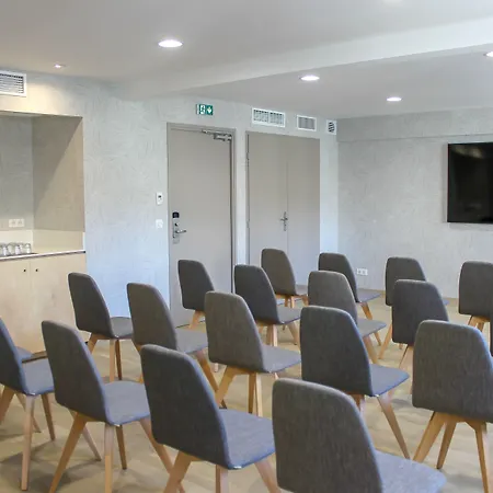 Szálloda Urban & - Bw Signature Collection