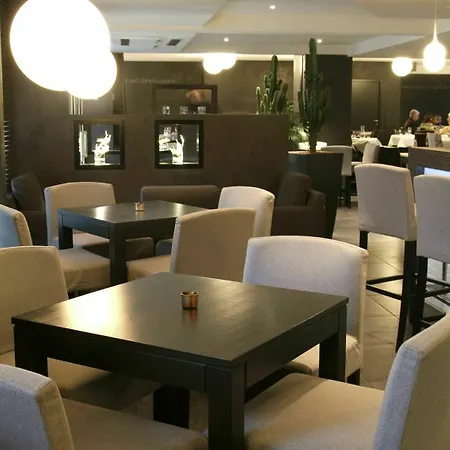 Urban & - Bw Signature Collection 3*