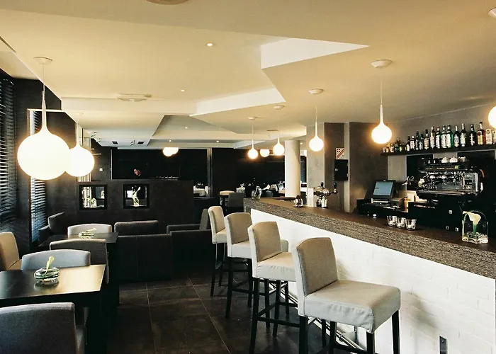 Urban & - Bw Signature Collection Aix-les-Bains